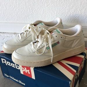 Reebok Club C 85 Chalk Green; Size 8